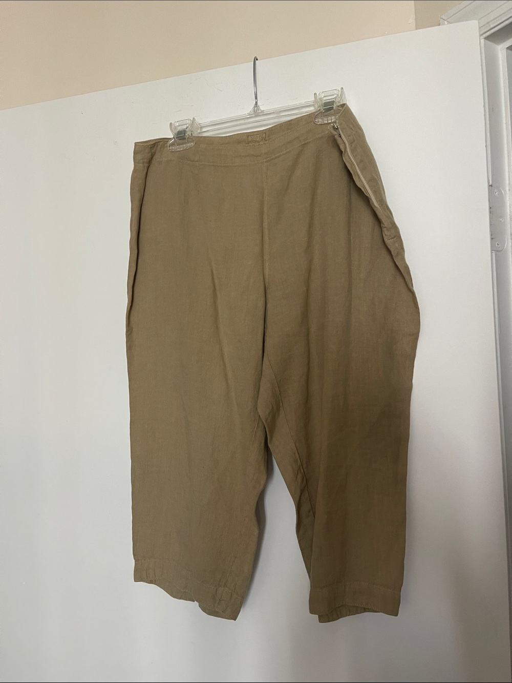Women’s Fit Tan Linen pants